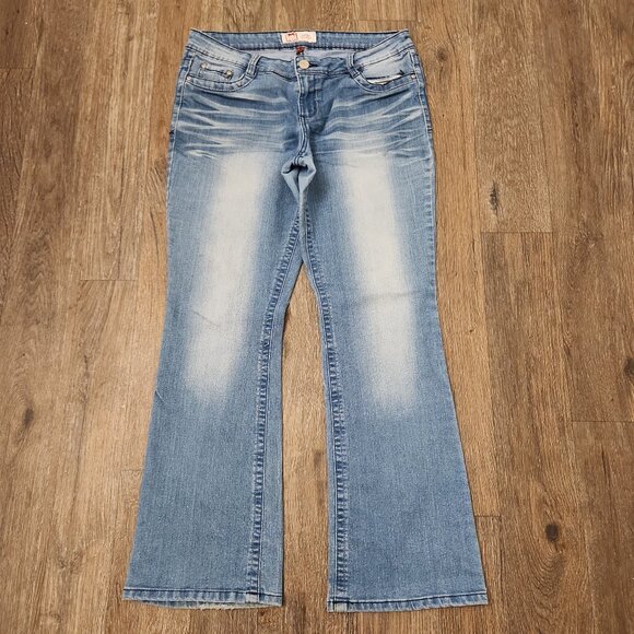 l.e.i. Ashley Low-Rise Bootcut Blue Jeans Junior Women’s Size 15 Regular - Picture 1 of 6